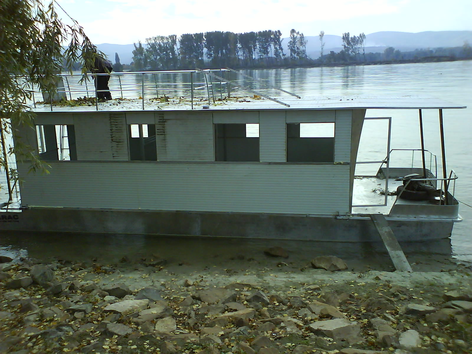 Aluminijumski camci